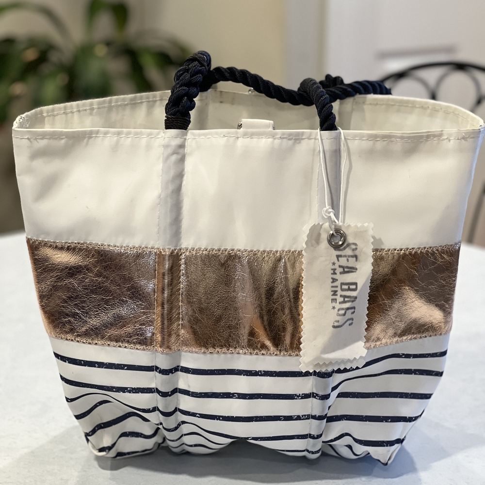 Elegant White and Gold Canvas Tote